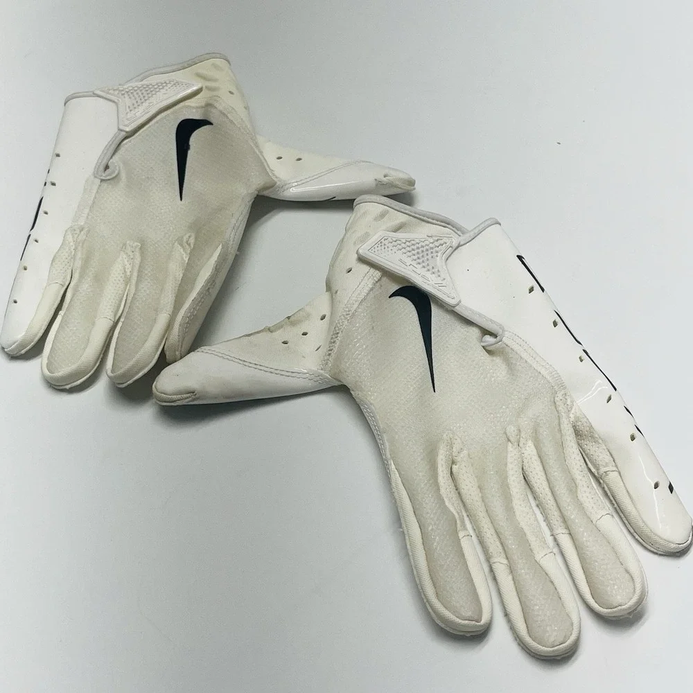 Nike gloves receiver